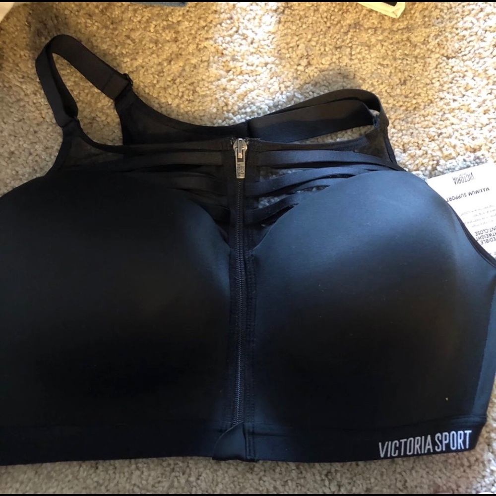 Victoria’s Secret Size 40D Sports Bra